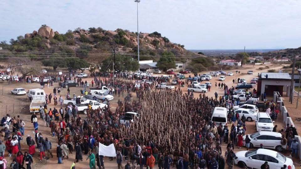 MOŠATE – ‘A BA YE BA PHELA, BA BOYE BA PHELA’