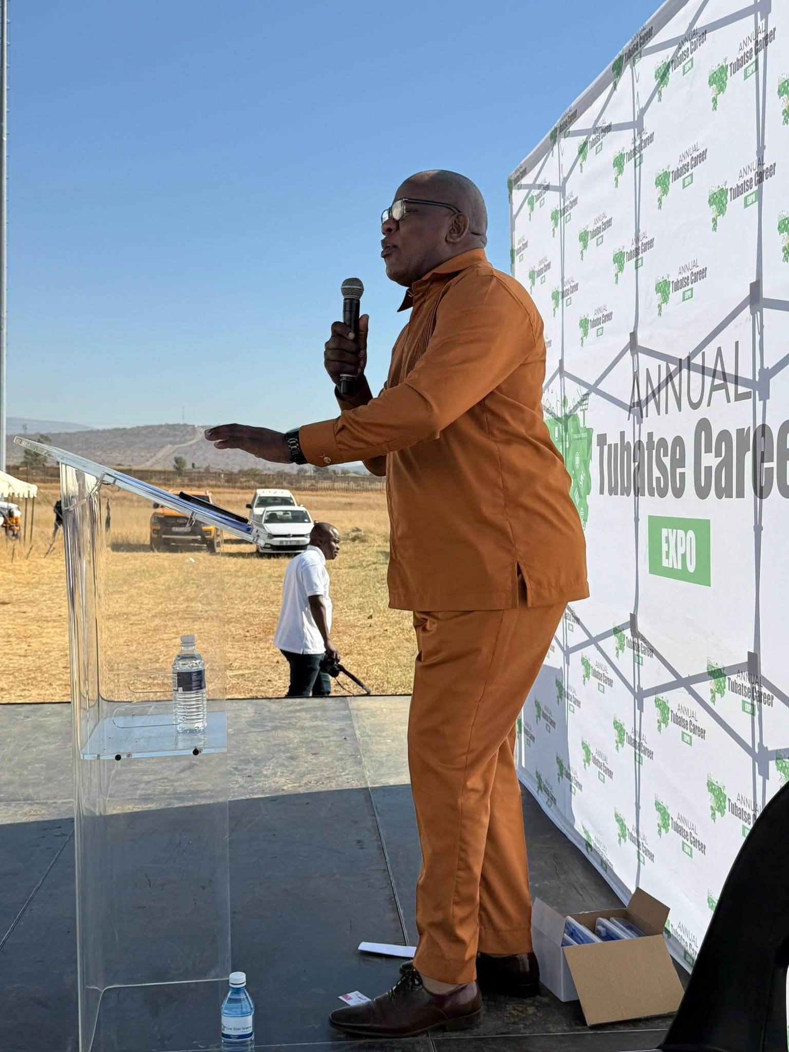 BARUTWANA BA FAHLOŠWA KA MENYETLA YA MEŠOMO